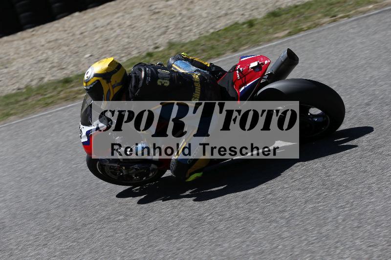 /15 22.05.2026  Plüss Moto Sport  Discover the Bike ADR /Gruppe rot - Race 3/386